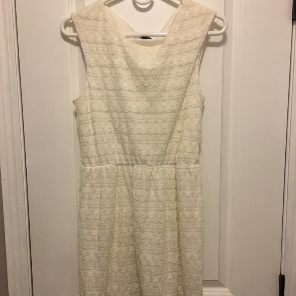 Fitted lace dress